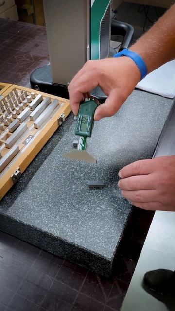 Калибровка цифрового штангенглубиномера 1140-25 INSIZE