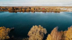 Осенняя рыбалка на фидер на реке Волхов.