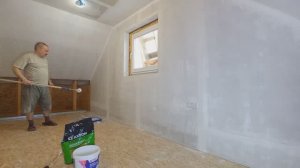 Смешал грунтовку со шпаклёвкой и покрасил стены. | 🍀 Строю САМ