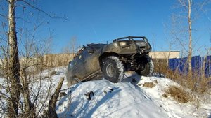 Подготовленный Toyota Surf со всеми блокировками против Suzuki Escudo. OffRoad
