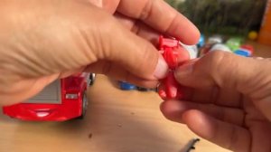 Распаковка шоколадного яйца Asmr Disney Pixar Cars с игрушками внутри