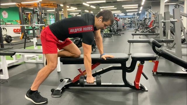 🔥 Тяга ГАНТЕЛИ в наклоне к поясу одной рукой ✅ Техник