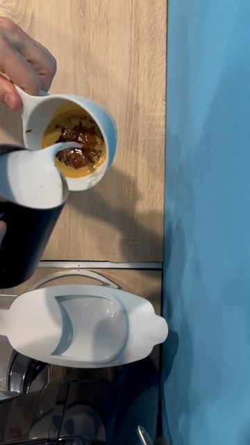 В чем фишка видео? Смотри описание! #бариста #обучениеб смотреть онлайн