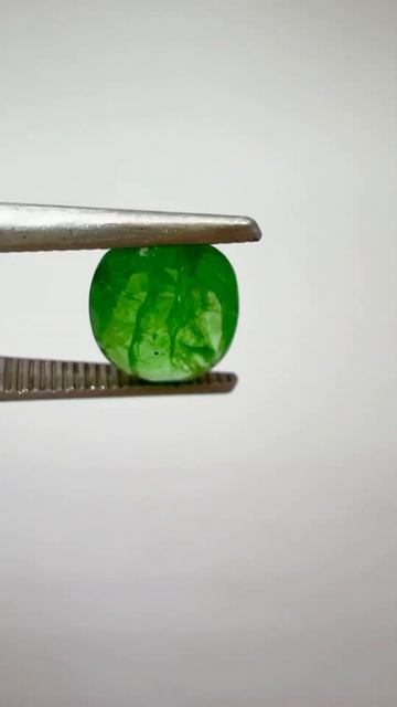 Натуральный цаворит гранат 2,2ct из Танзании смотреть онлайн