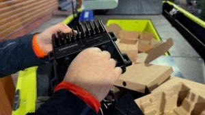 Купил Active Target 2 Почему не Panoptix? Распаковка и подключен?