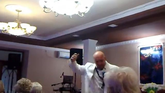 Яркий финал юбилея, ведущий тамада украшает день рождение Киев смотреть онлайн