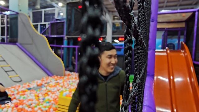 КАК ПРОВОДЯТ ВРЕМЯ ДЕТИШКИ В 2025 ГОДУ | МИНИ ОБЗОР ДЕТСК