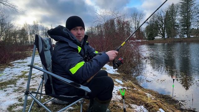 Зимняя рыбалка на ФИДЕР: Нашел и наловил 👍🏻 смотреть онлайн
