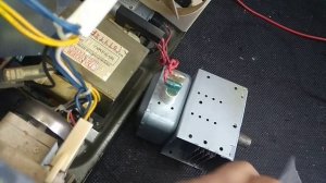 Ремонт микроволновой печи REDMOND RM 2001