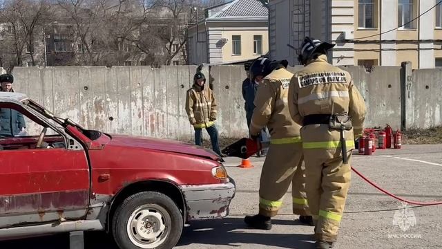 В Самаре определили лучшую команду по проведению аварийно-спасательных работ при ликвидации ДТП