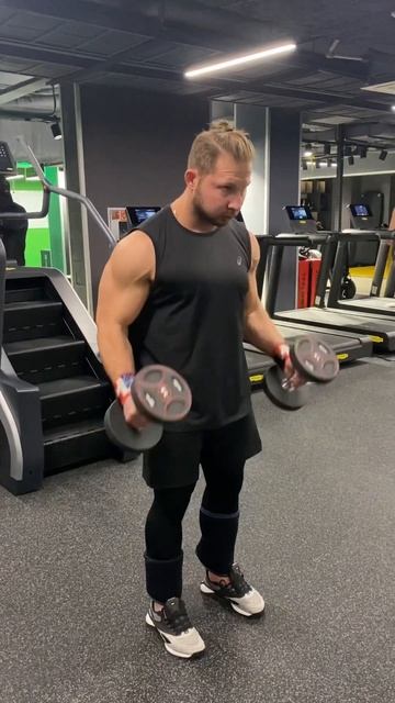 Молотковые сгибания смотреть онлайн