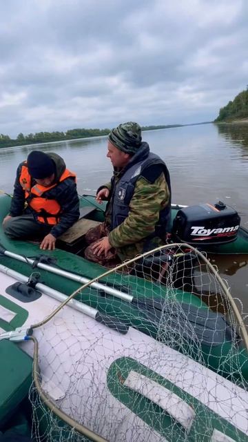 🤣🤣🤣 Юмора в ленту, привал на воде #рыбалка #лодкадля смотреть онлайн