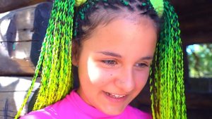 За Что БАБКУ СБРОСИЛИ в БАССЕЙН ?? На Море