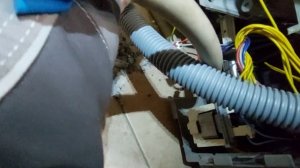 Стиральная машина Electrolux, плохо отстирывает, не отжима?