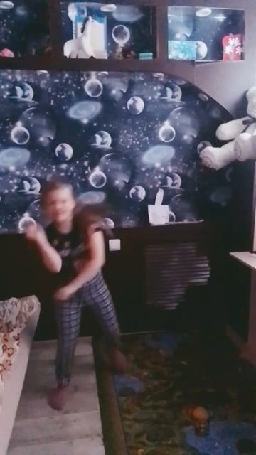 у меня есть лампа смотреть онлайн