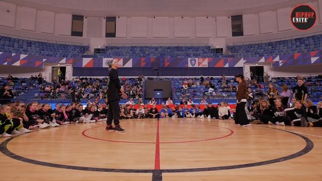 Картавченко Софья vs. Заистис | 1 круг | Хип-Хоп 1х1 13+ | Hip Hop Unite 2021 смотреть онлайн
