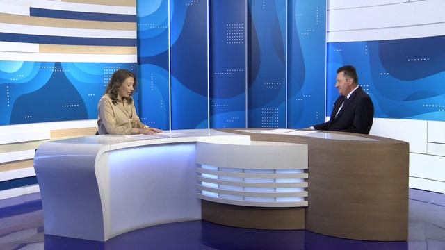 «Здесь и сейчас»: Антон Курбаков, о назначении единого пособия и оплате больничного листа