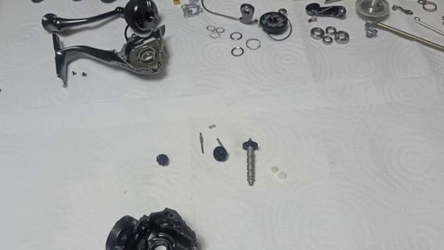 Полное ТО Shimano 24 twinpower 4000pg. Установка дополнителных под