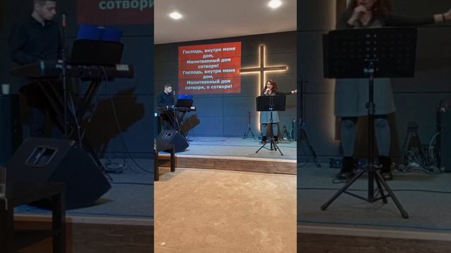 Господь внутри меня дом- Ануш Оганисян смотреть онлайн