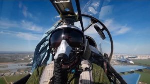 Авиапарад из кабины пилота.