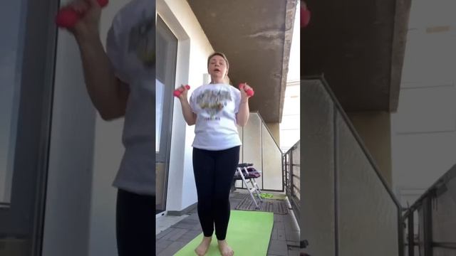 Утренняя зарядка с гантелями смотреть онлайн