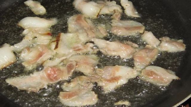 Картошка жареная на соленом сале