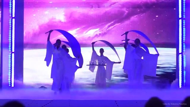 Professional ballet shows Project Hollywood at the event AVON MARK KENZO Кензо в России смотреть онлайн