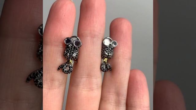 Серьги ELEMENT 47 из серебра 925 пробы с шпинелью и гранатам?