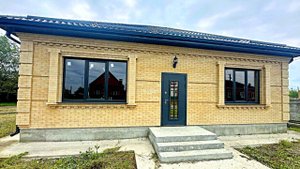 Новый дом 102 кв.м. 5 соток 3 комнаты пред чистовая. Краснодарский край, город Новокубанск.