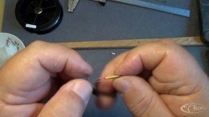 Монтаж поводка с застежкой скобка на основную леску