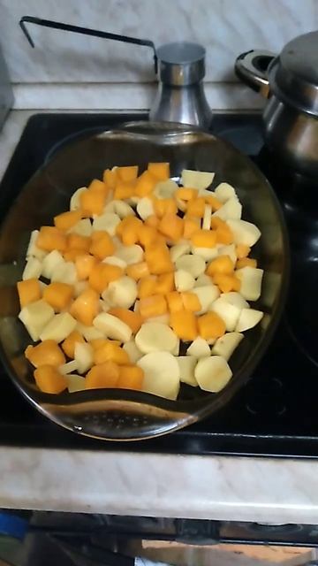 Жаркое из ТЫКВЫ с курицей. #жаркое #cooking #cookpad #shorts смотреть онлайн