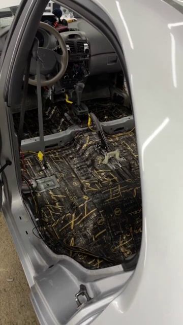 Шумоизоляция пола и арок хендай акцент #виброизоляция смотреть онлайн