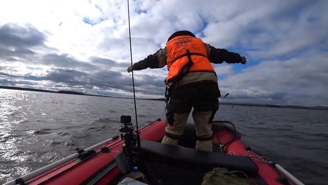 Судак есть, но не клюет. Рыбалка на Спиннинг. Давление ? смотреть онлайн