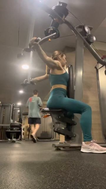 Бабочка спина смотреть онлайн