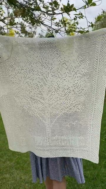 Береза крючком.#ручная_работа #вязаниекрючком #филейноевязание #crochet #скатертькрючком #вязание смотреть онлайн