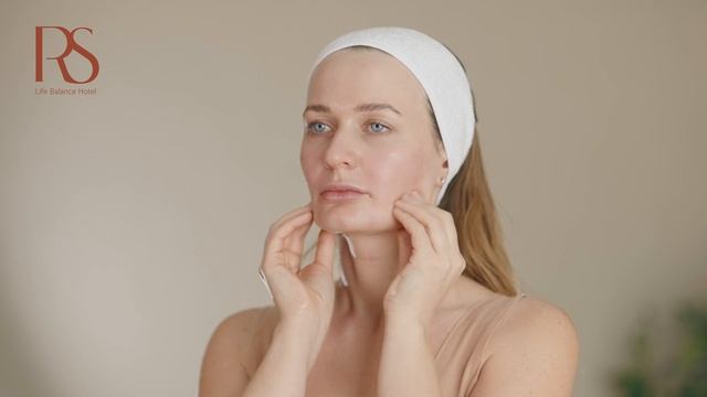 Утренняя лимфодренажная зарядка для лица от Rosa Springs