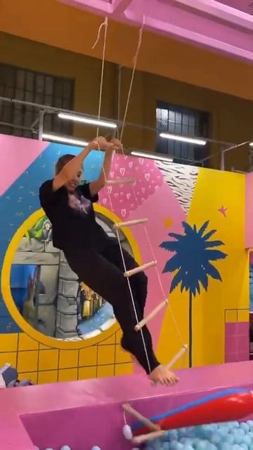 Мария Томоl 💙 #Shorts КОГДА ХОТЕЛА ГРАЦИОЗНО ПРЫГНУТЬ В Б смотреть онлайн