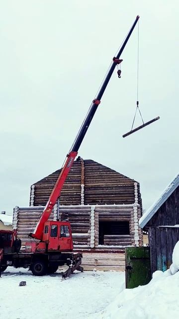 Очередной сруб собран. смотреть онлайн