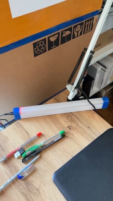 Час зарядки - 2.5 год Лампа Універсальна смотреть онлайн