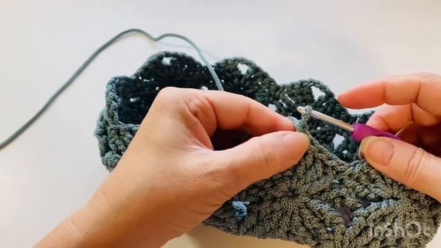 Вяжем сумку с восхитительным узором!🤩👍🏻 смотреть онлайн