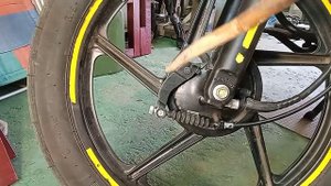 Настройка переднего тормоза Бажаж Боксер 150 (Bajaj Boxer 150 B