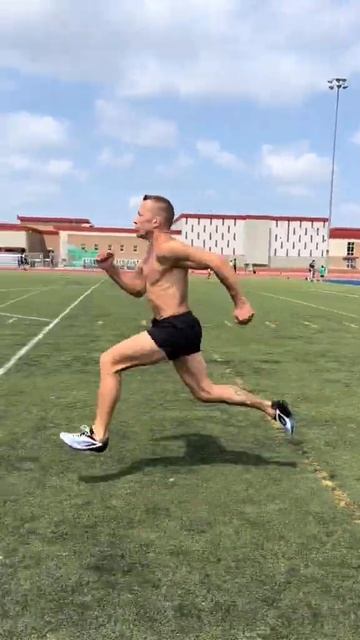 Тренировка бывшего чемпиона UFC Жоржа Сен-Пьера #ufc #mma #gs смотреть онлайн