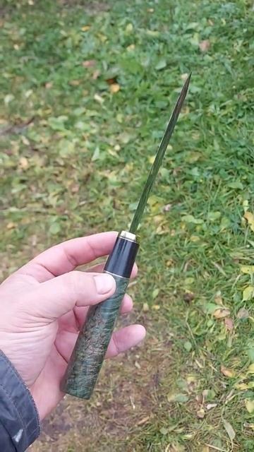 Якутский нож Х12МФ с карельской березой, грабом и латун смотреть онлайн