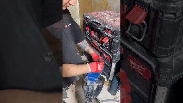 НЕРЕАЛЬНАЯ РАБОТА ЭЛЕКТРОМОНТАЖ смотреть онлайн