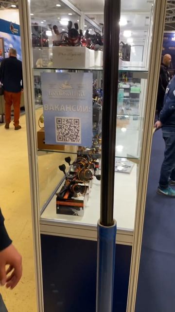 Удилище 13 метров длиною на выставке Охота и Рыболовст? смотреть онлайн