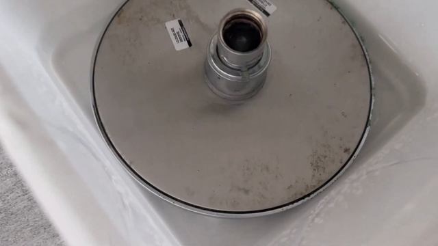 Поместите ЭТО в лейку душа и посмотрите что произойде