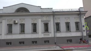 МОСКВА. Малая Никитская. ДОМ БЕРИИ. По ночам  у дома  появляется машина-призрак.