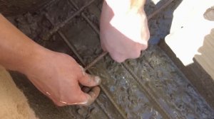 Переехали на Алтай в деревню. Заливаем фундамент в уровень, первый опыт!