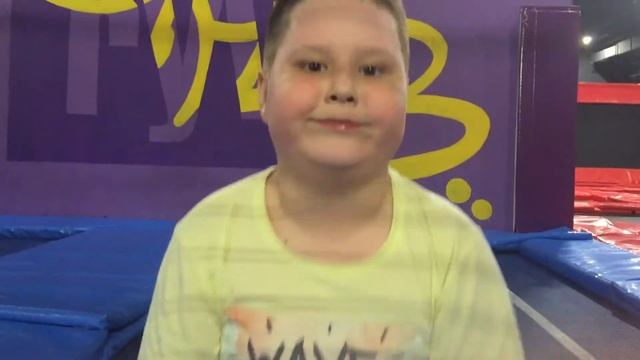 2018-05-19 ДР Вани. Робополис. Батуты Отрыв 33