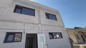 Строительство двухэтажного дома в стиле Хайтек с эксплуатирумой кровлей из газоблока Предчистовая от